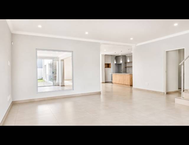 4 BEDROOM FREEHOLD FOR SALE IN SANDOWN
